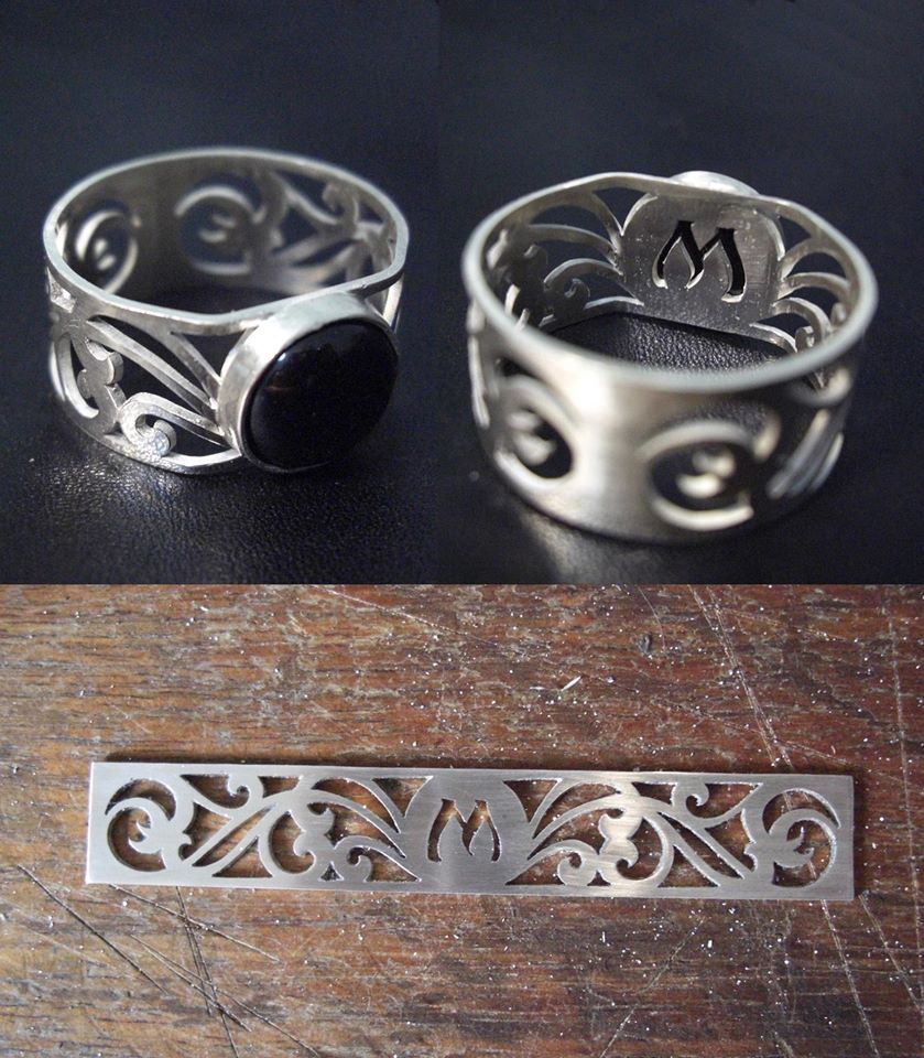 custom initial ring